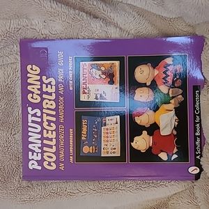 Peanuts gang collectibles book